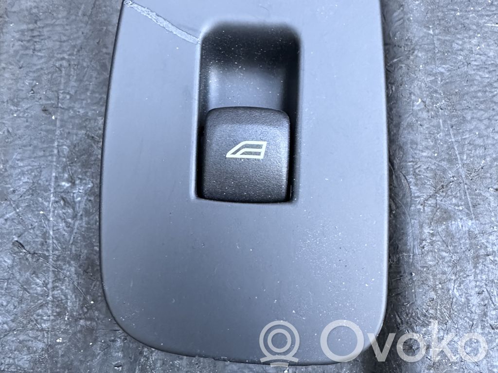 Electric window control switch   31433408,31446259