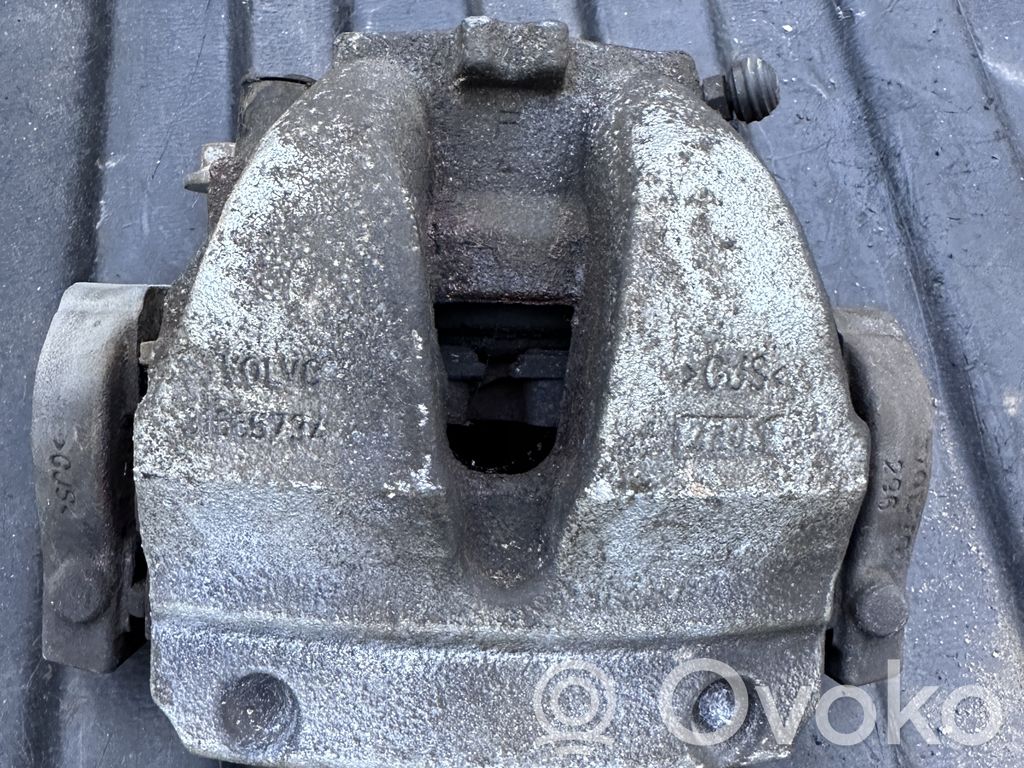 Volvo V60 Etujarrusatula 