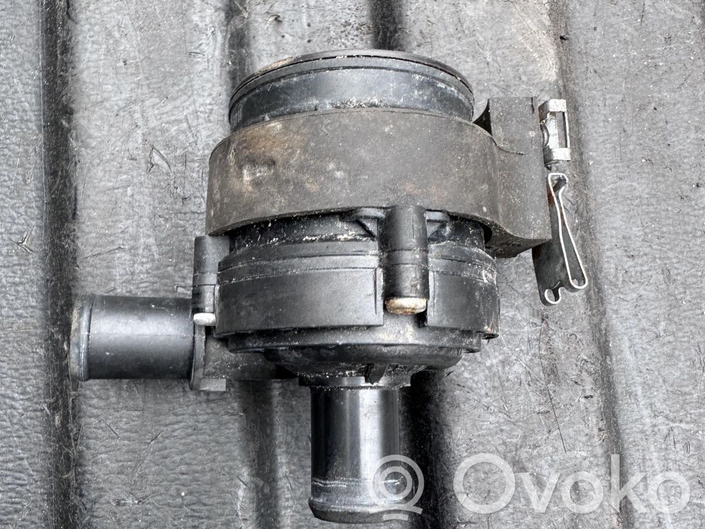 Infiniti M30 Zusatzwasserpumpe 