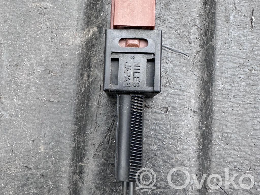 Infiniti M30 Czujnik pedału hamulca / stopu 
