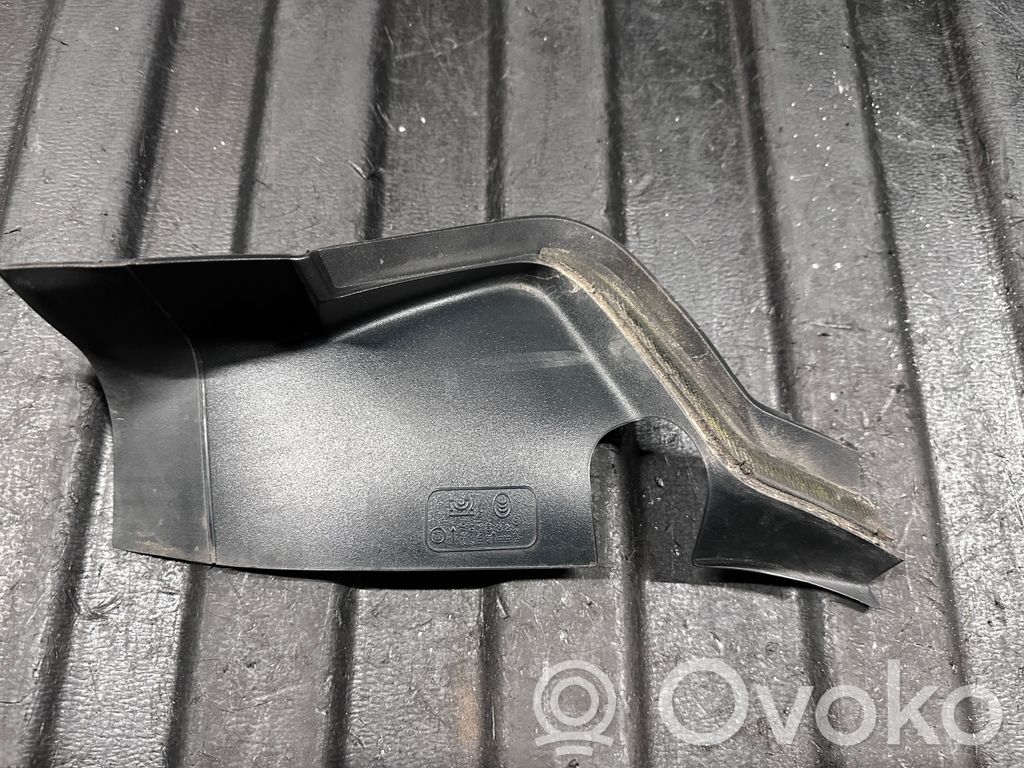 Volvo S90, V90 Moldura de la luz trasera/de freno 