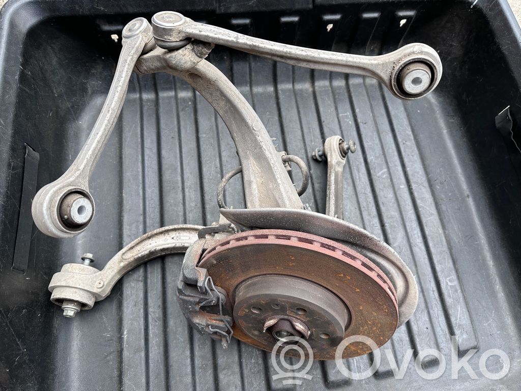 Audi A4 S4 B9 8W Etupyörän navan laakerikokoonpano 