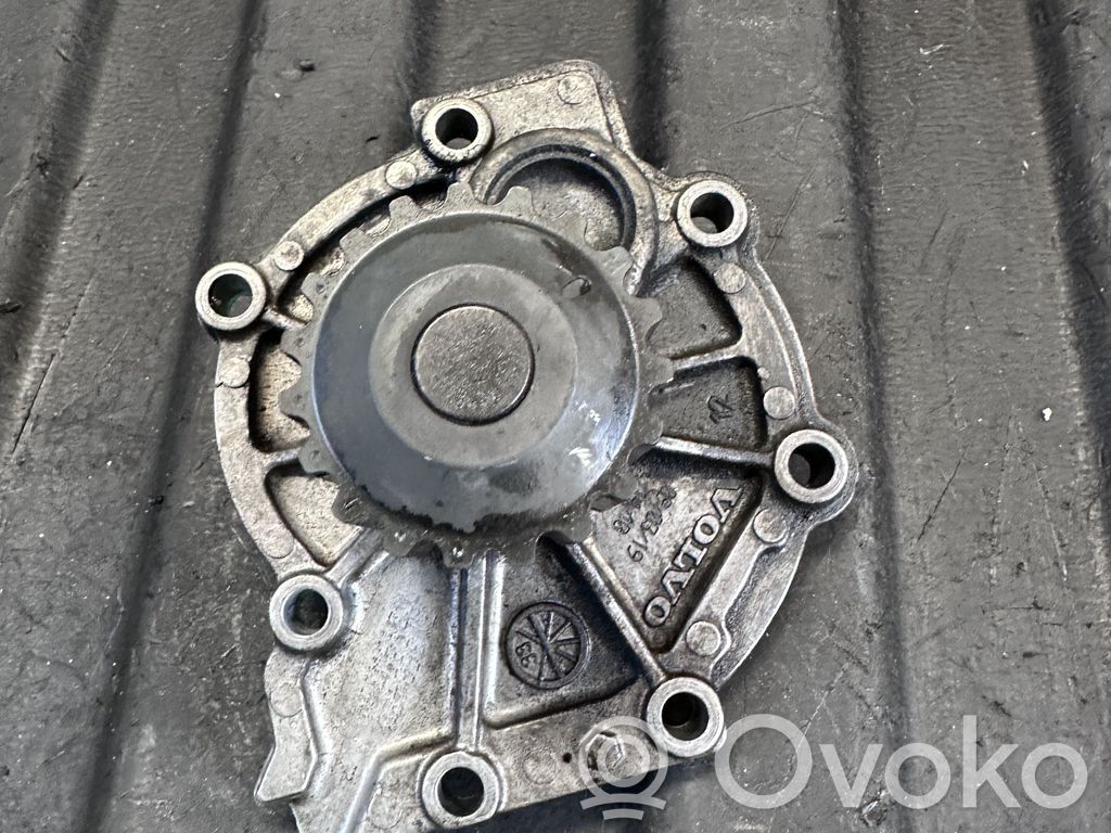 Volvo V60 Vandens pompa 