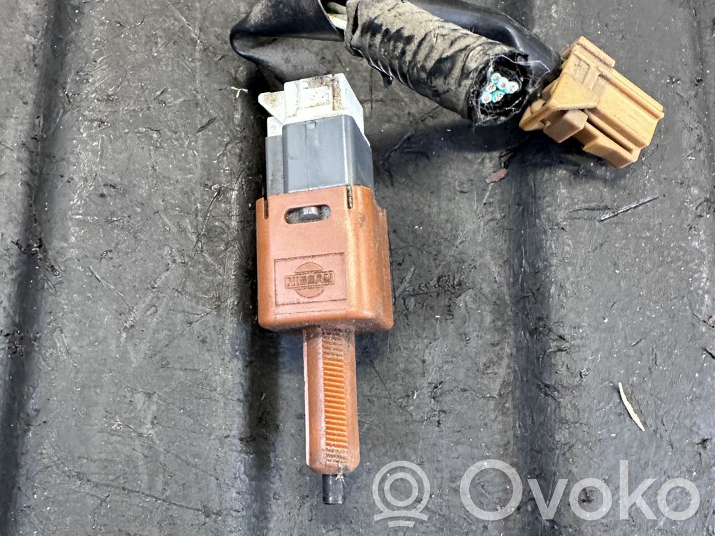 Infiniti FX Interruttore del pedale del freno 