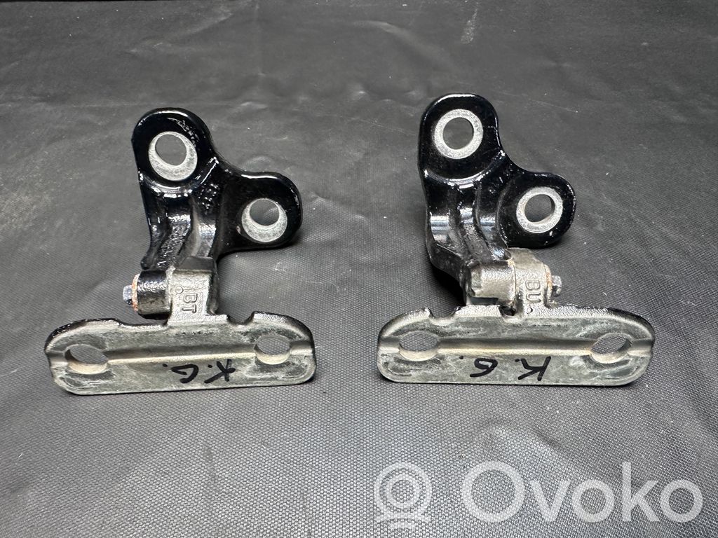 Land Rover Discovery 5 Balama inferioară ușă spate 