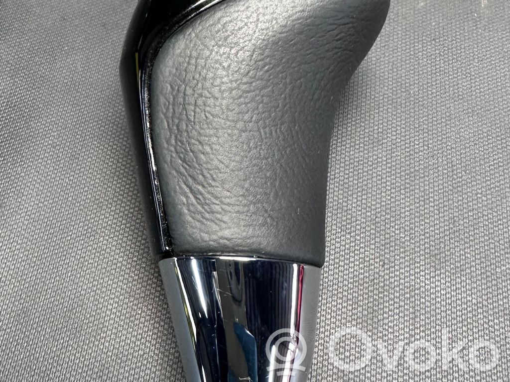 Toyota Hilux VIII Buton/manșon piele manetă schimbător viteze 