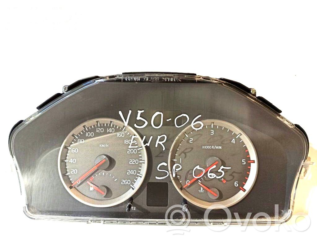 Volvo V50 Speedometer (instrument cluster) 