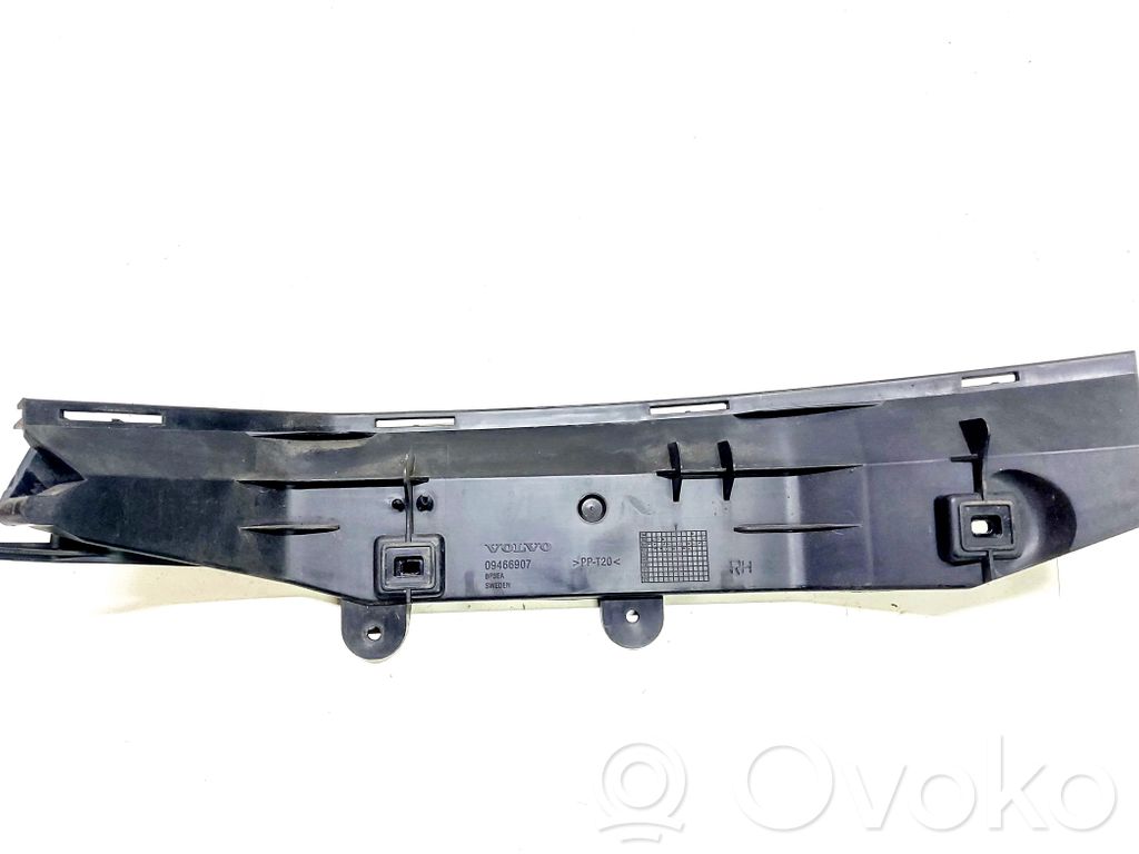 Volvo C70 Задний держатель бампера 