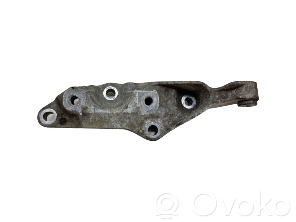 Volvo XC60 Gearbox mounting bracket 