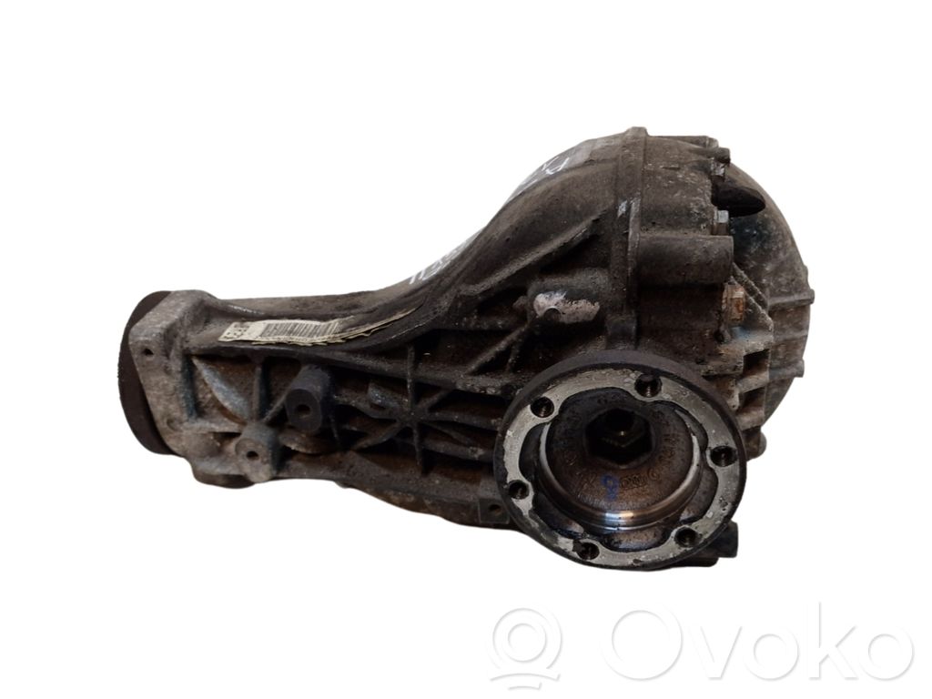 Audi A7 S7 4G Galinis reduktorius 