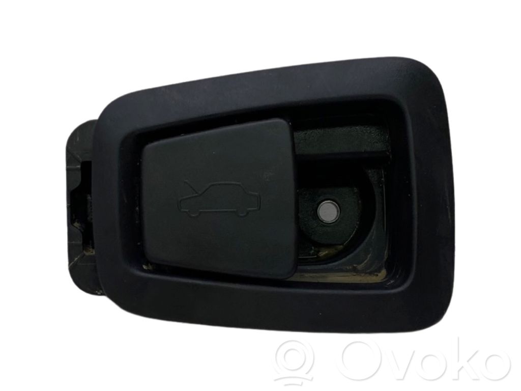 Volvo S90, V90 Engine bonnet (hood) release handle 