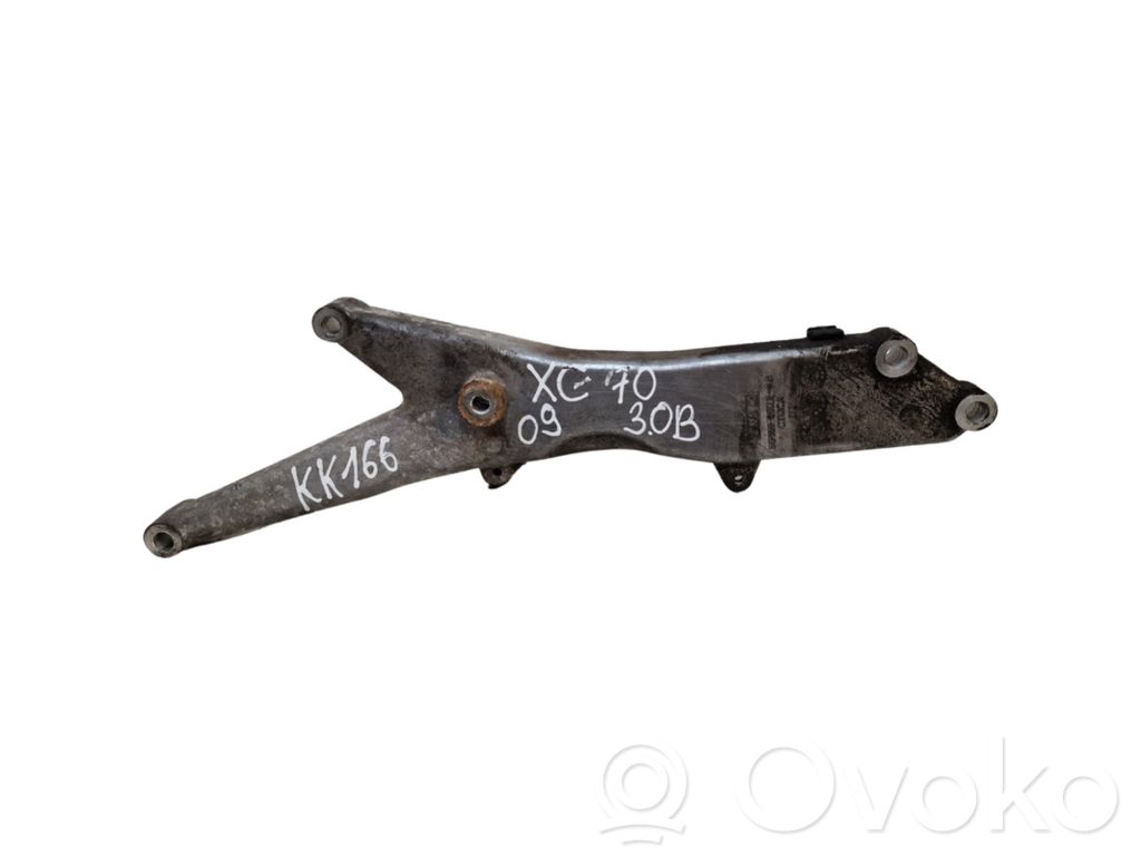 Engine mounting bracket   6G9N6028AB