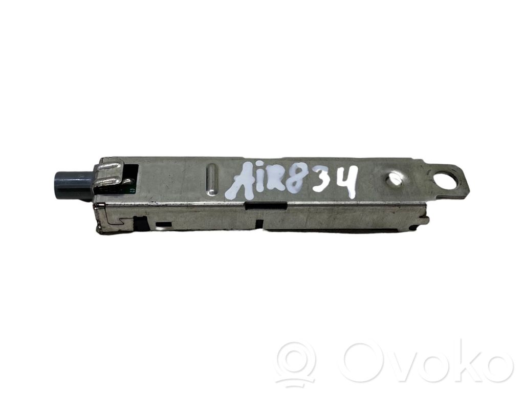 Volkswagen Jetta VI Antenos stiprintuvas 