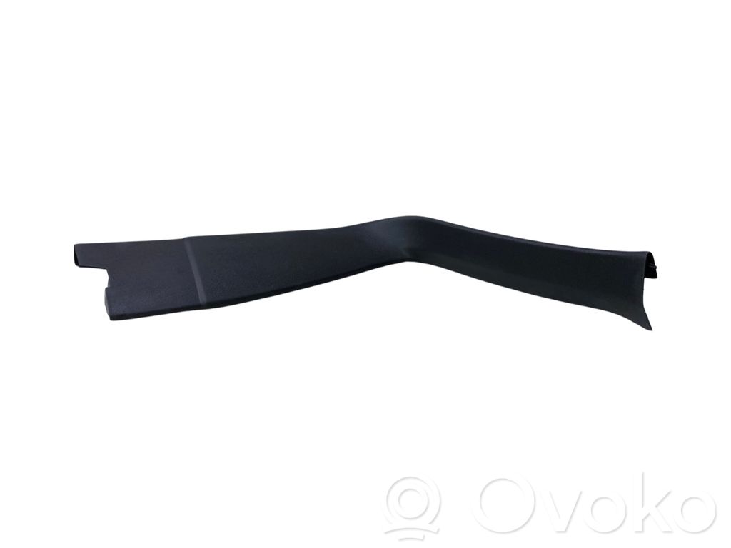 Volvo XC90 Tailgate trim 