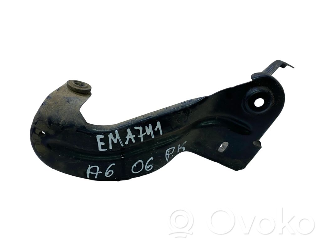 Intercooler pipe mounting bracket   4F0145813F