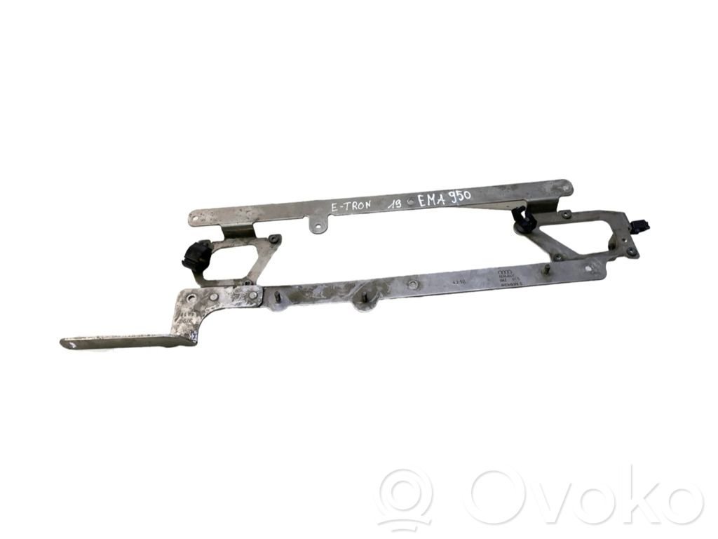 Audi e-tron Engine mounting bracket 
