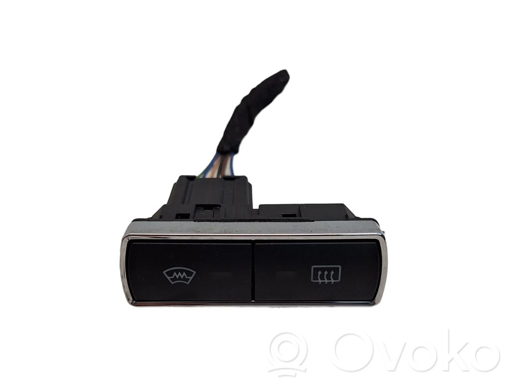 Ford S-MAX Windscreen/window heater switch 