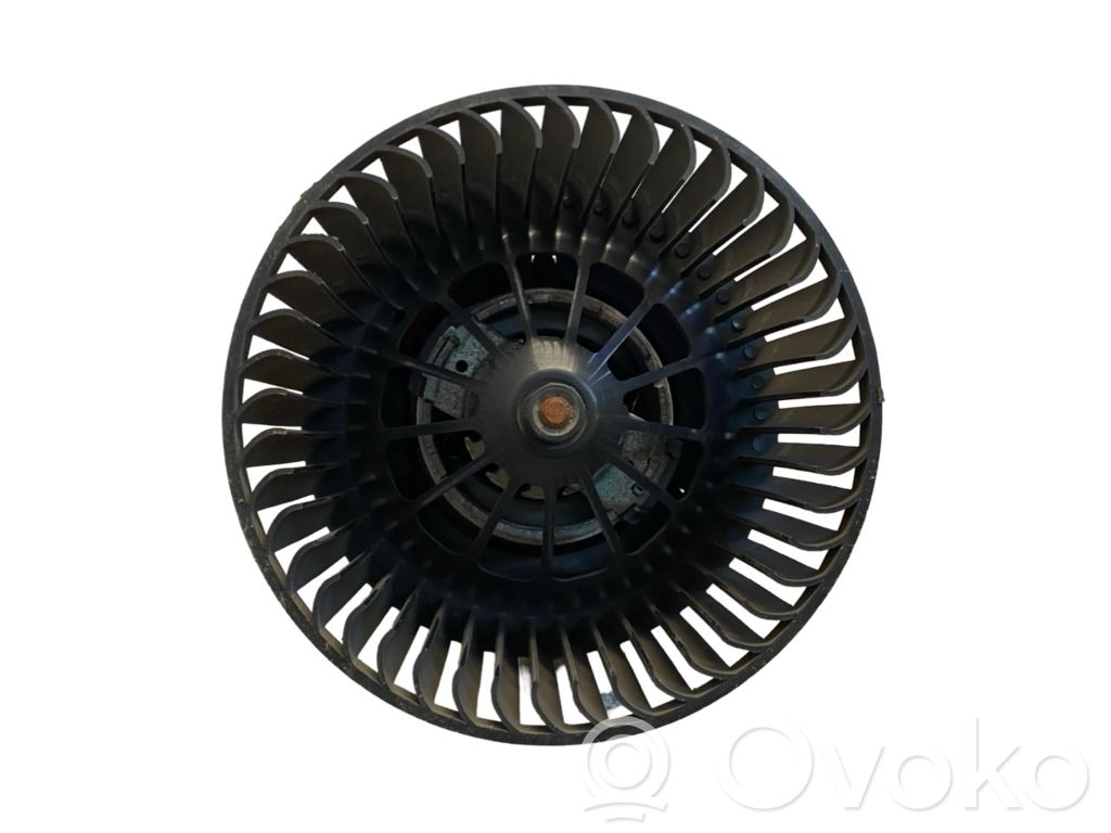Ford Kuga II Mazā radiatora ventilators 