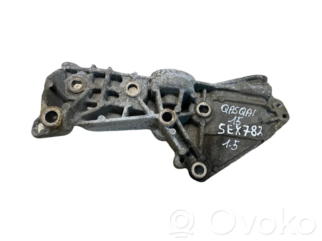 Nissan Qashqai Generator/alternator bracket 