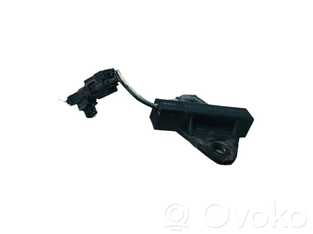 Mitsubishi Outlander Aerial antenna amplifier 