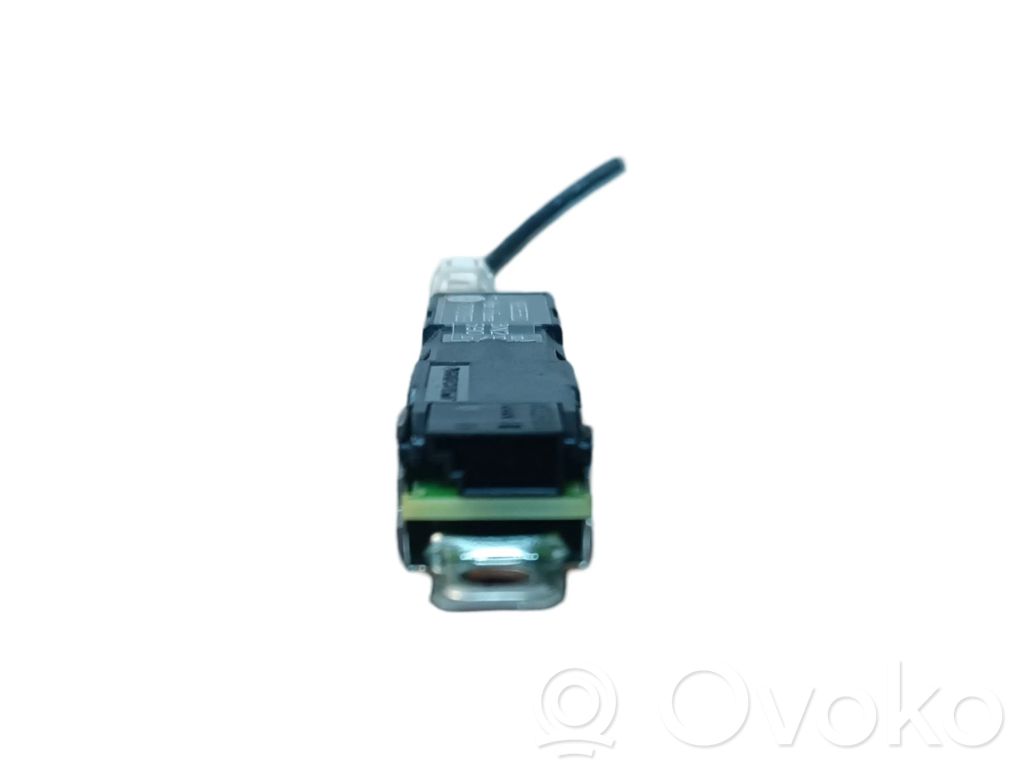 Volkswagen Scirocco Antenos stiprintuvas 