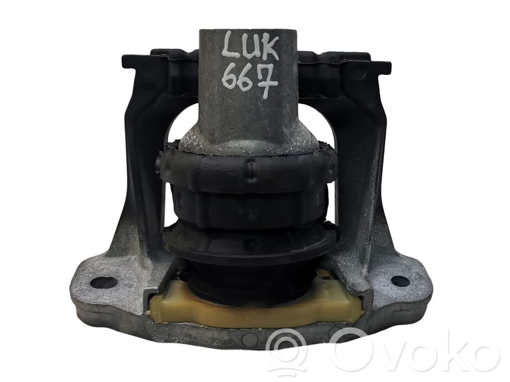 Volvo S60 Engine mount bracket 
