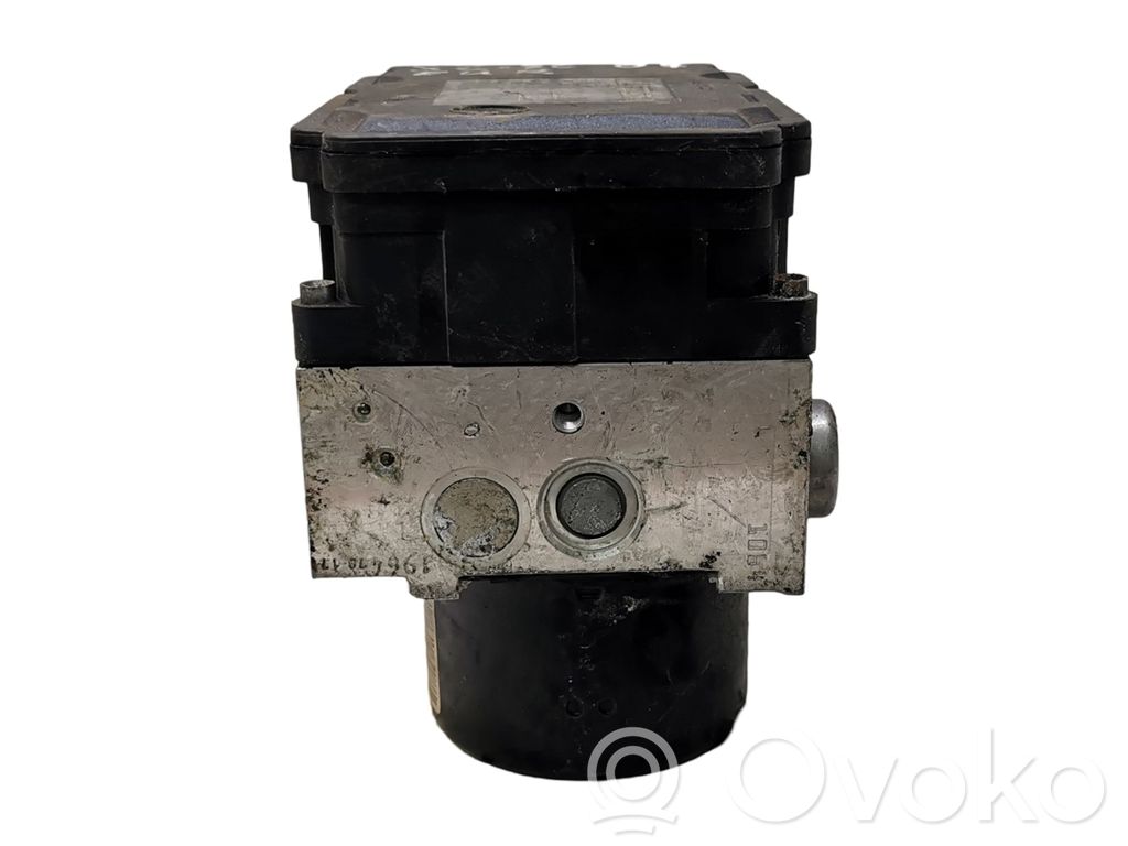 Volvo XC70 ABS Pump 