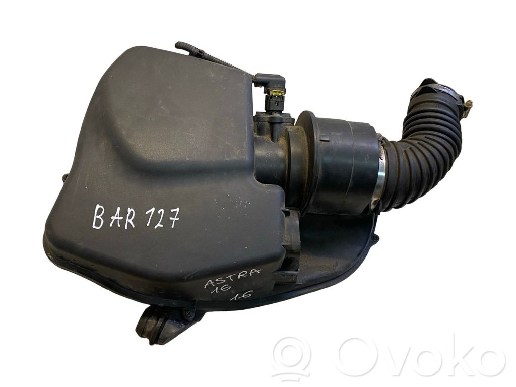 Opel Astra K Oro filtro dėžė 