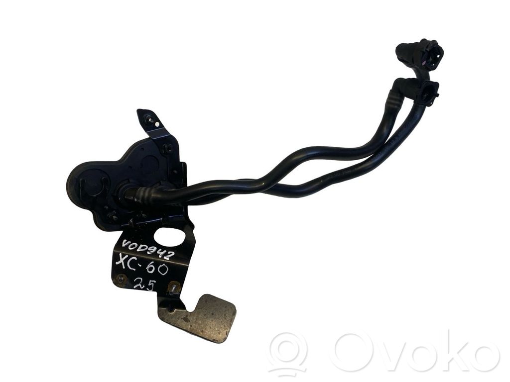 Engine coolant pipe/hose   32138001,31380898,3213800C