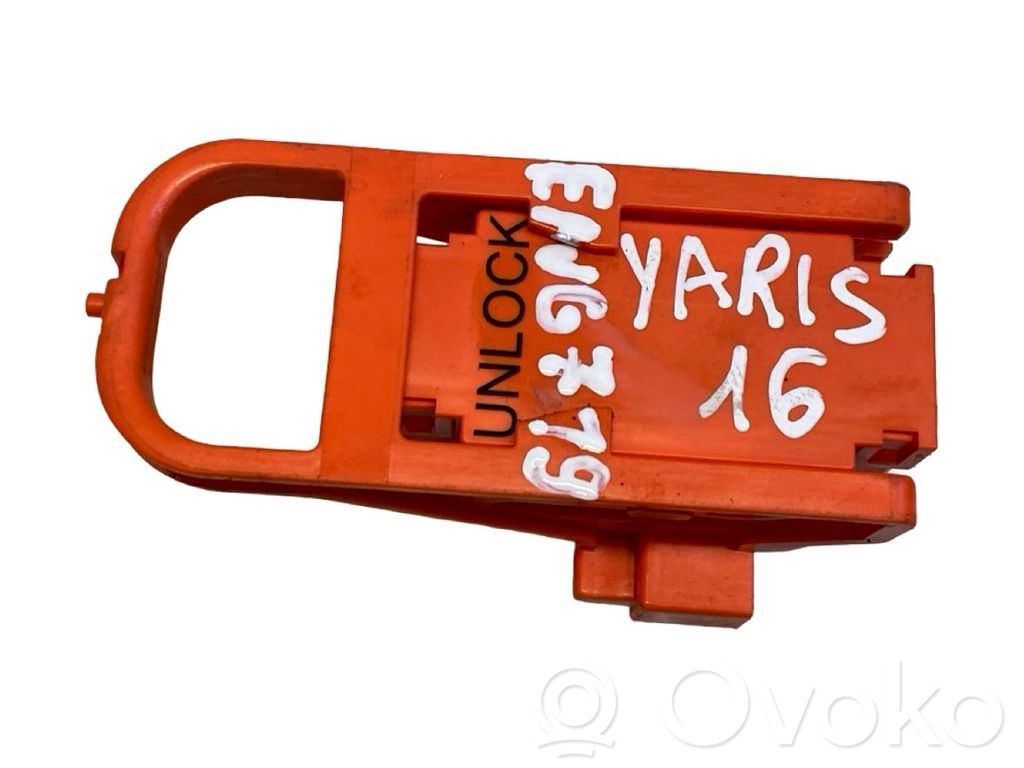 Toyota Yaris Saugiklis 