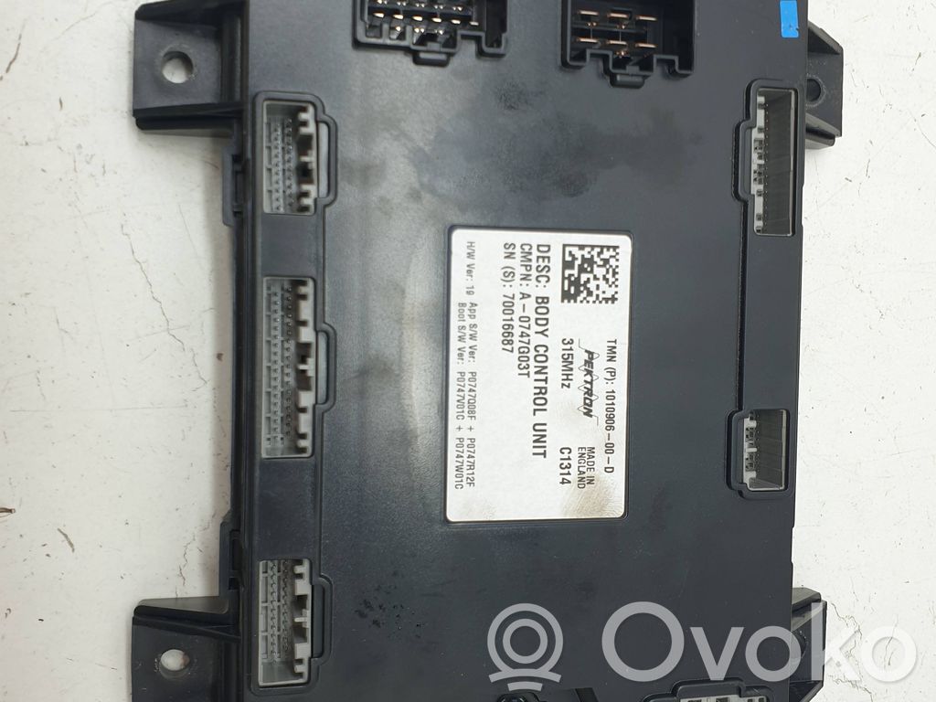 Tesla Model S Oro pakabos valdymo blokas (galinės) 