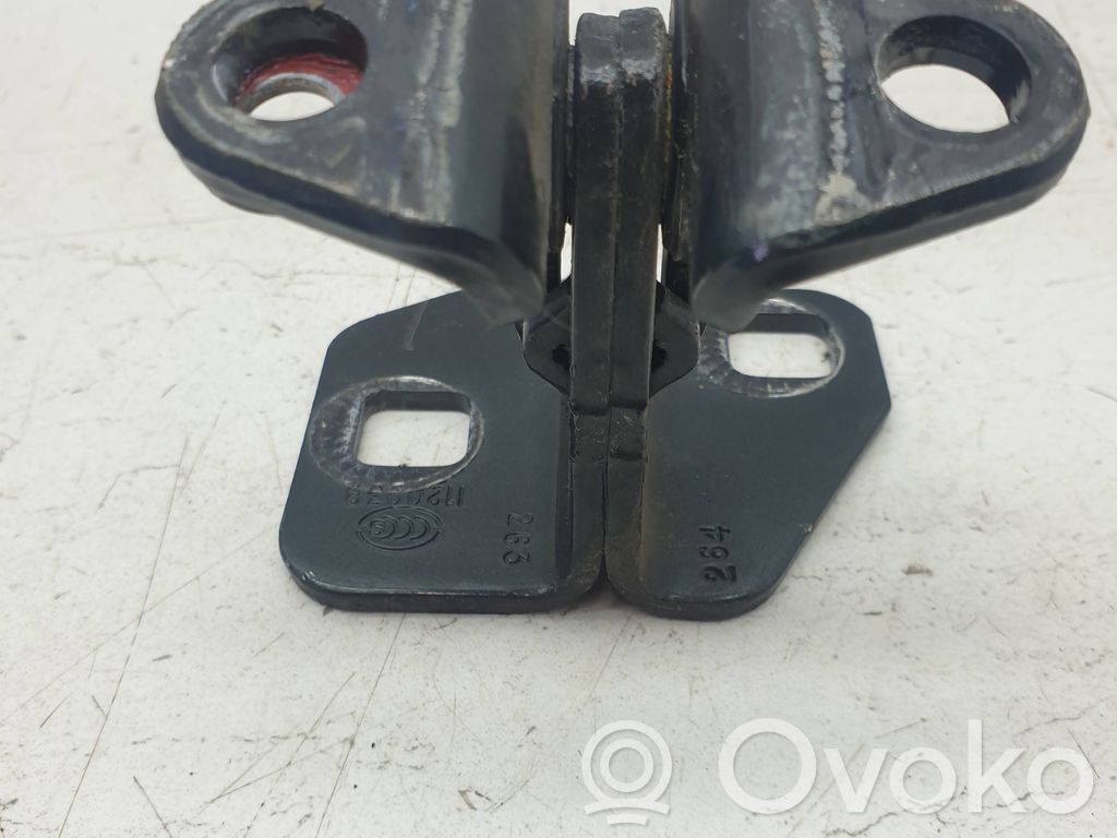 Front door upper hinge   1120038