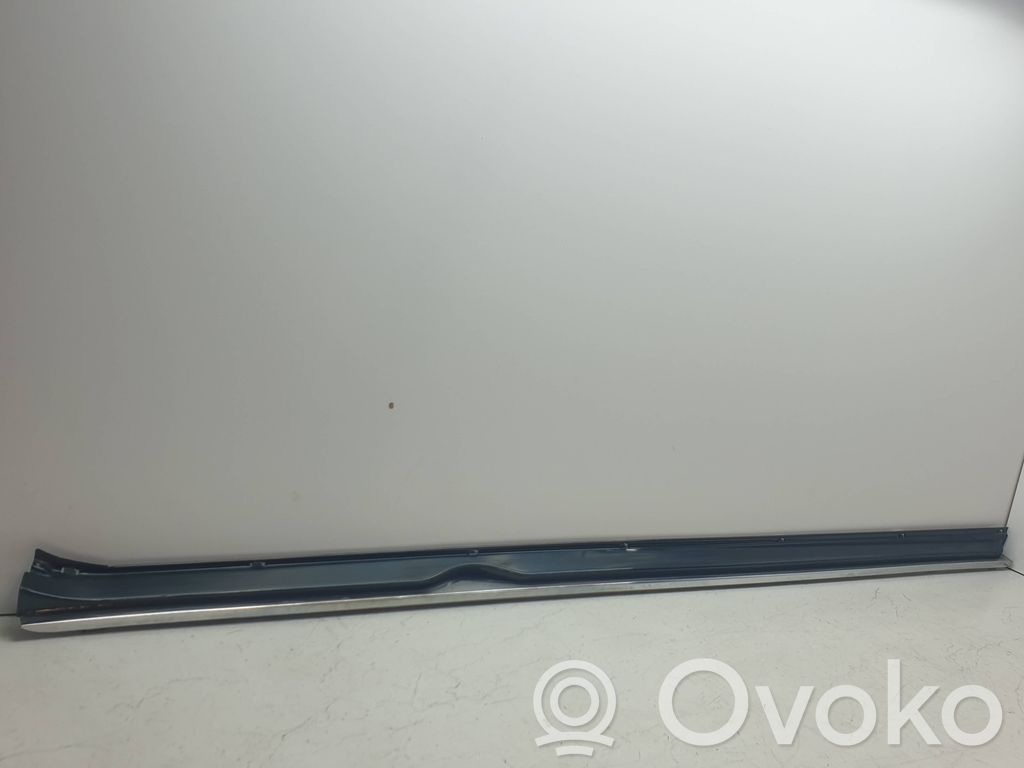 Tesla Model S Verkleidung Schweller vorne 