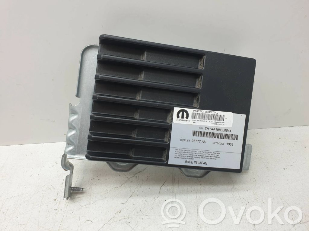 Chrysler Pacifica Sound amplifier 