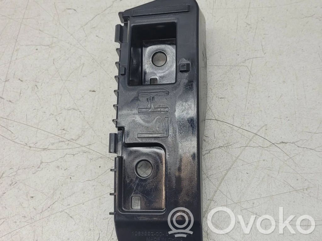 Tesla Model 3 Rear bumper mounting bracket 