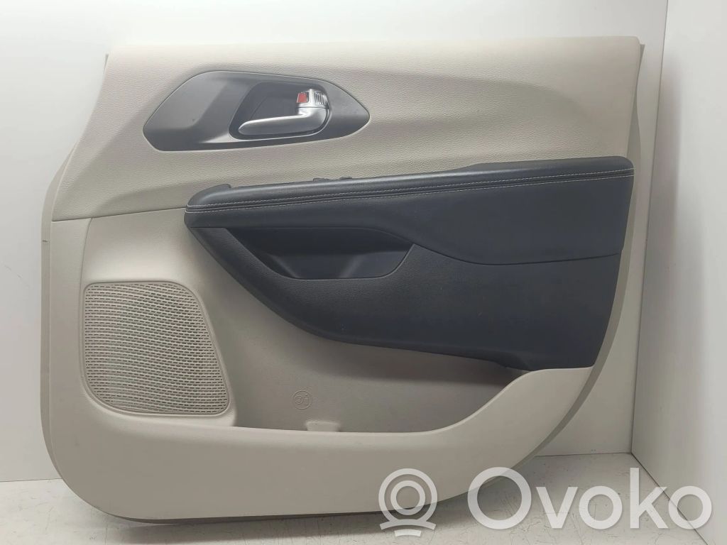 Chrysler Pacifica Apmušimas priekinių durų (obšifke) 