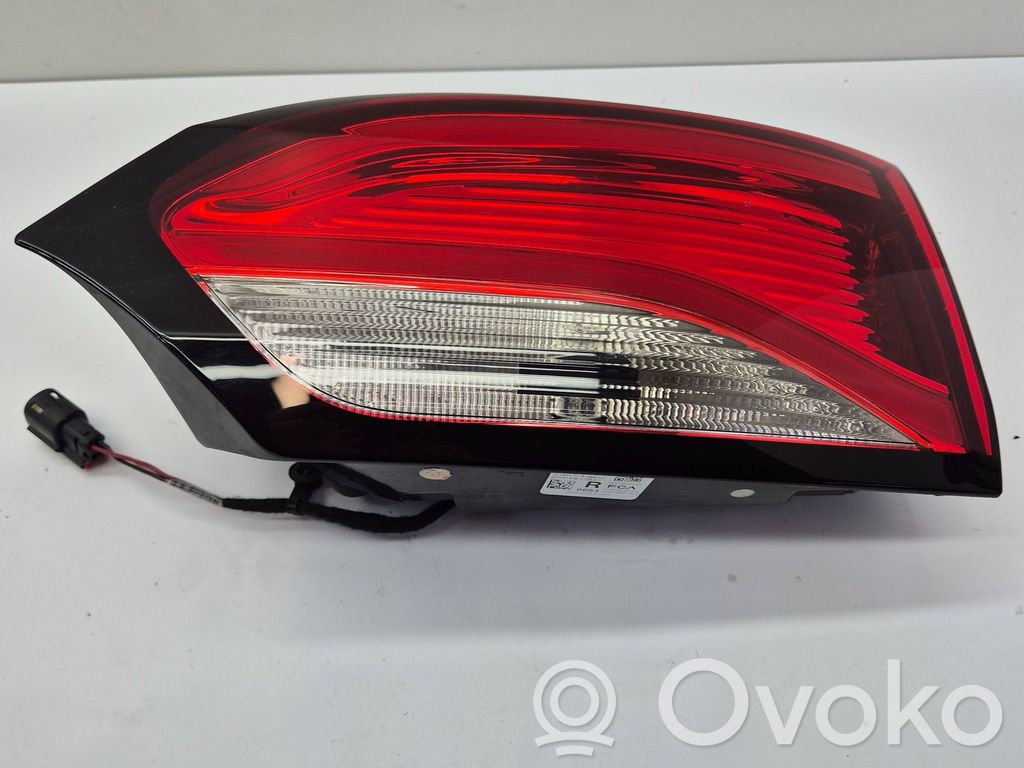 Chrysler Pacifica Takaluukun takavalot 