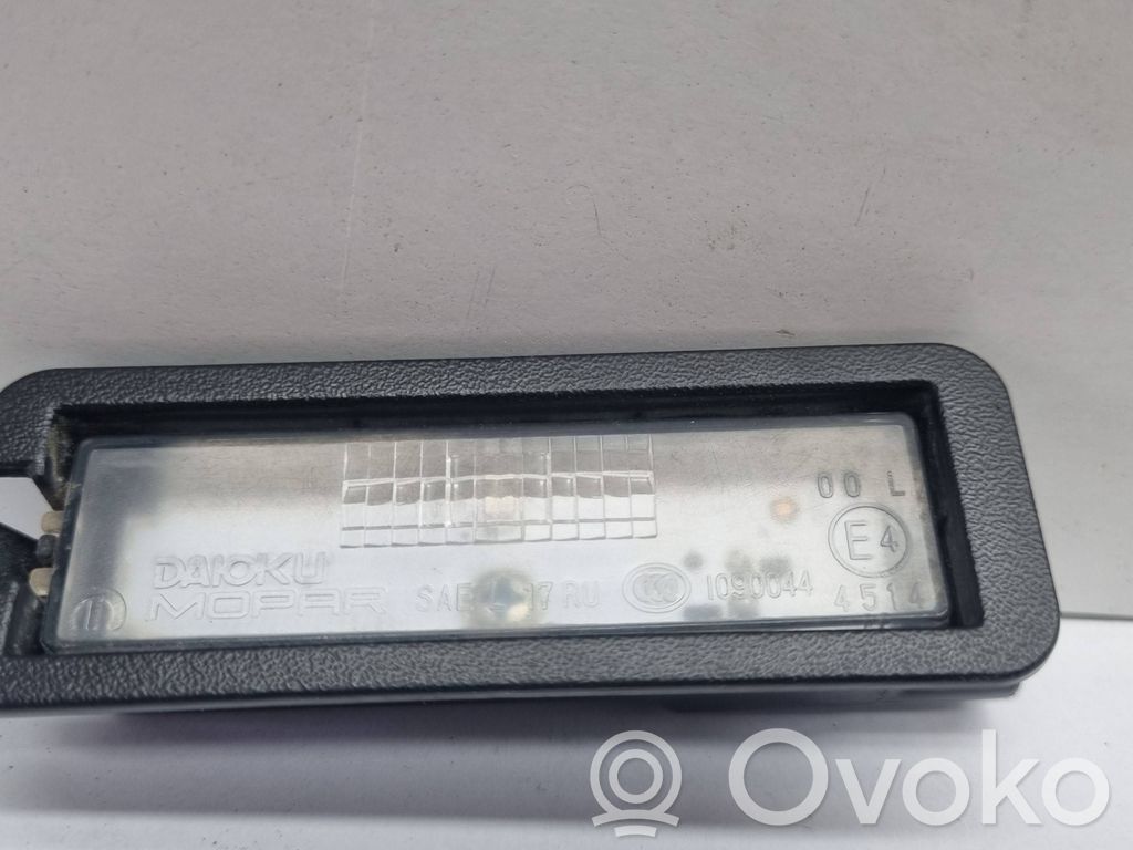 Chrysler Pacifica Numerio apšvietimas 