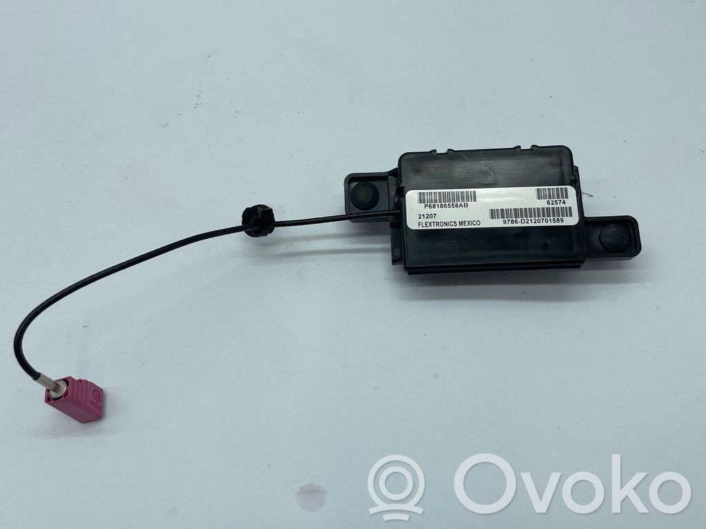 Chrysler Pacifica Aerial antenna amplifier 