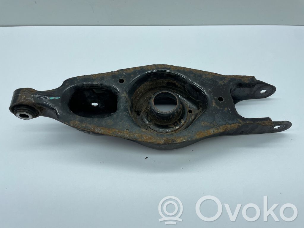 Rear upper control arm/wishbone