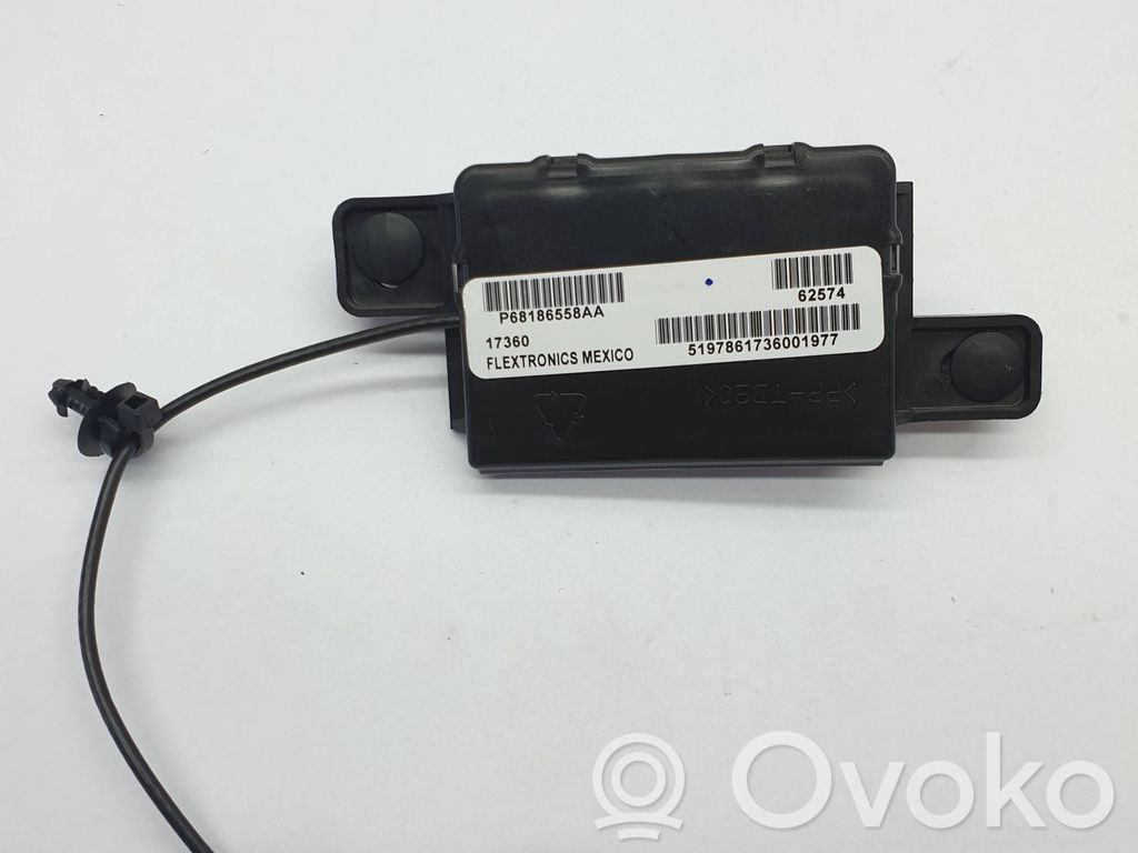 Chrysler Pacifica Antenna control unit 