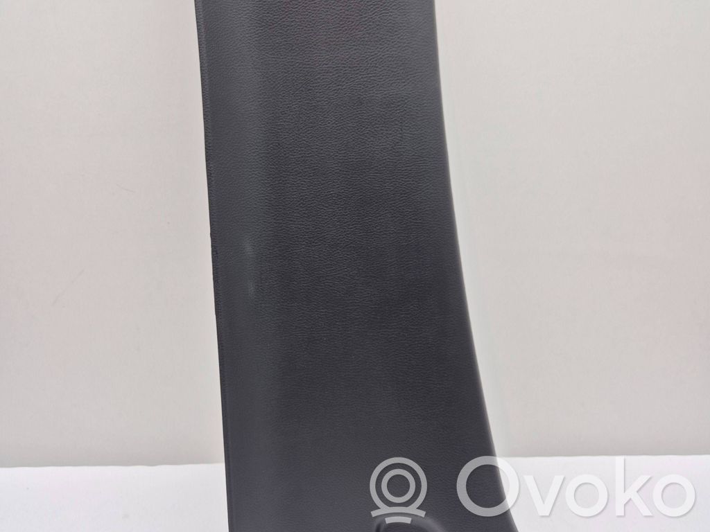 Ram 1500 (B) pillar trim (bottom) 