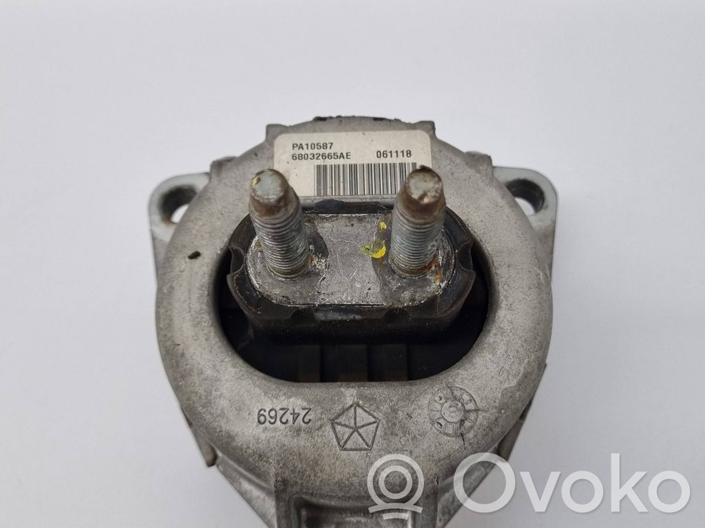 Dodge Durango Gearbox mount 