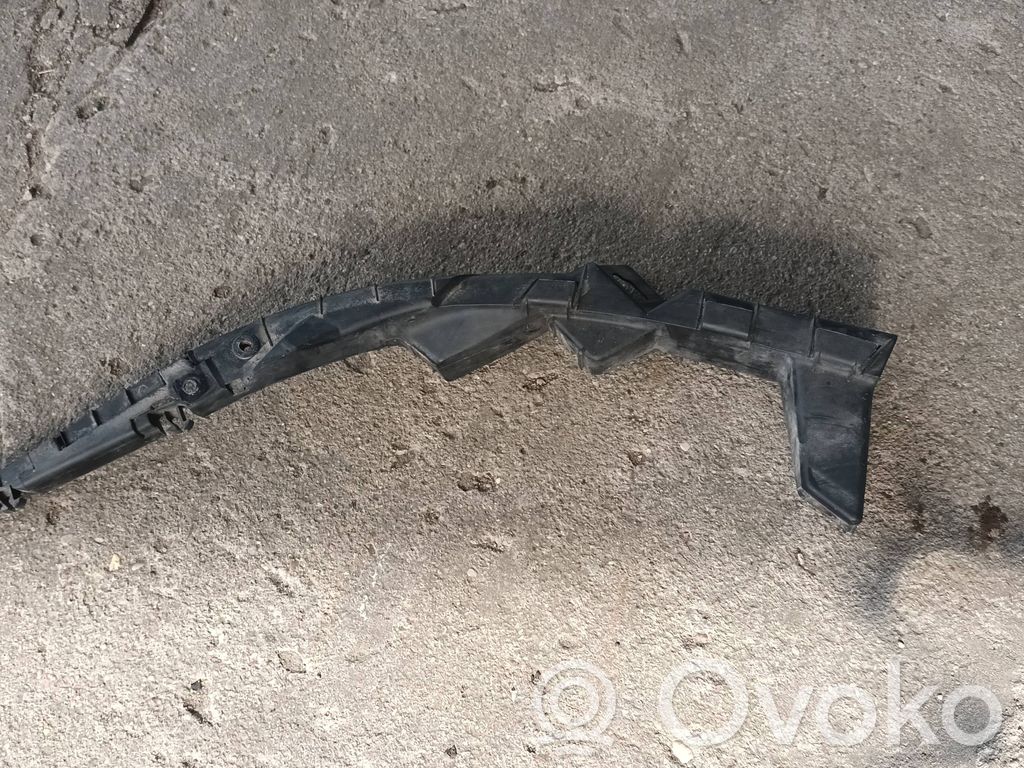 Volkswagen PASSAT B5 Front bumper mounting bracket 
