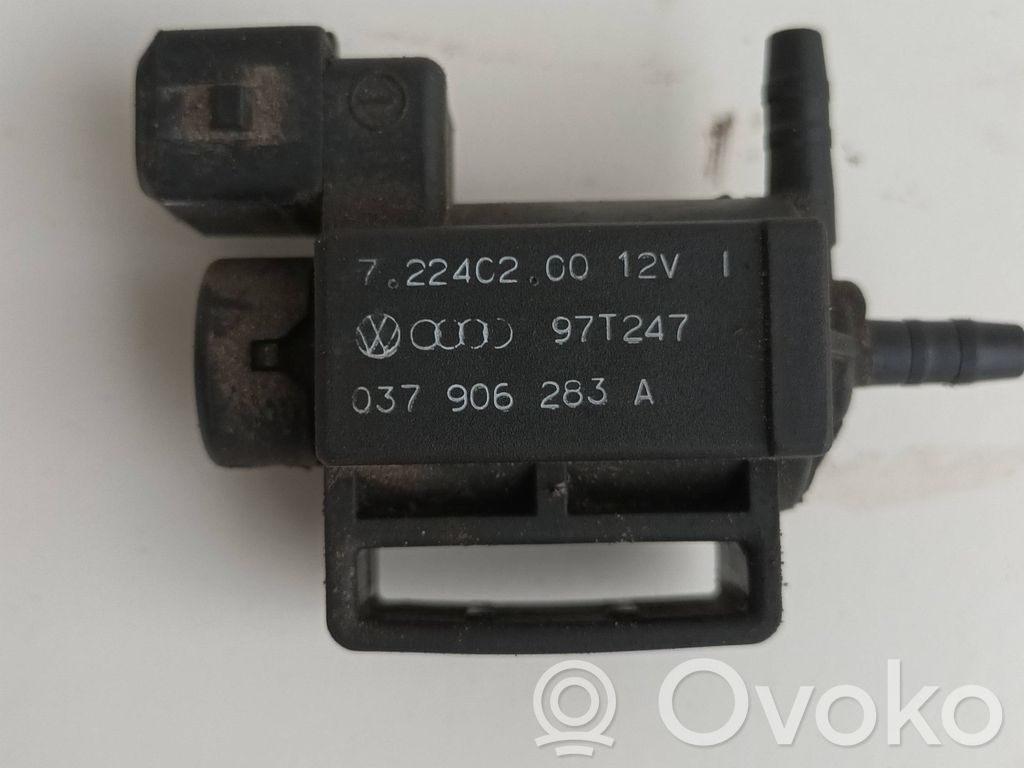 Volkswagen PASSAT B5 Válvula de vacío (Usadas) 