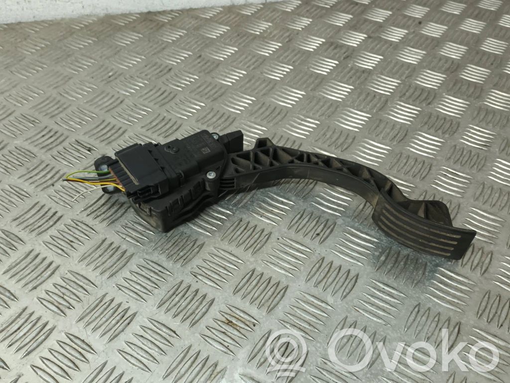 Ford Focus C-MAX Accelerator throttle pedal 