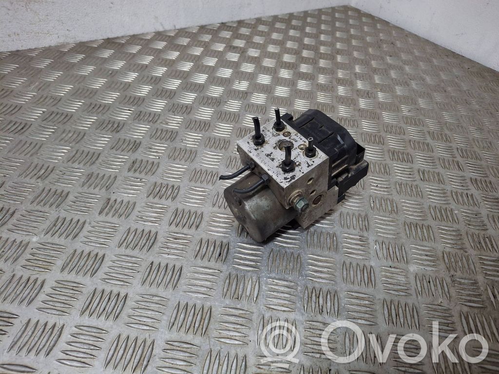 Audi A4 S4 B5 8D Bomba de ABS 