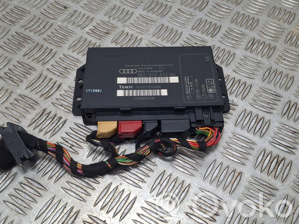 Audi A4 S4 B6 8E 8H Mukavuusmoduuli 