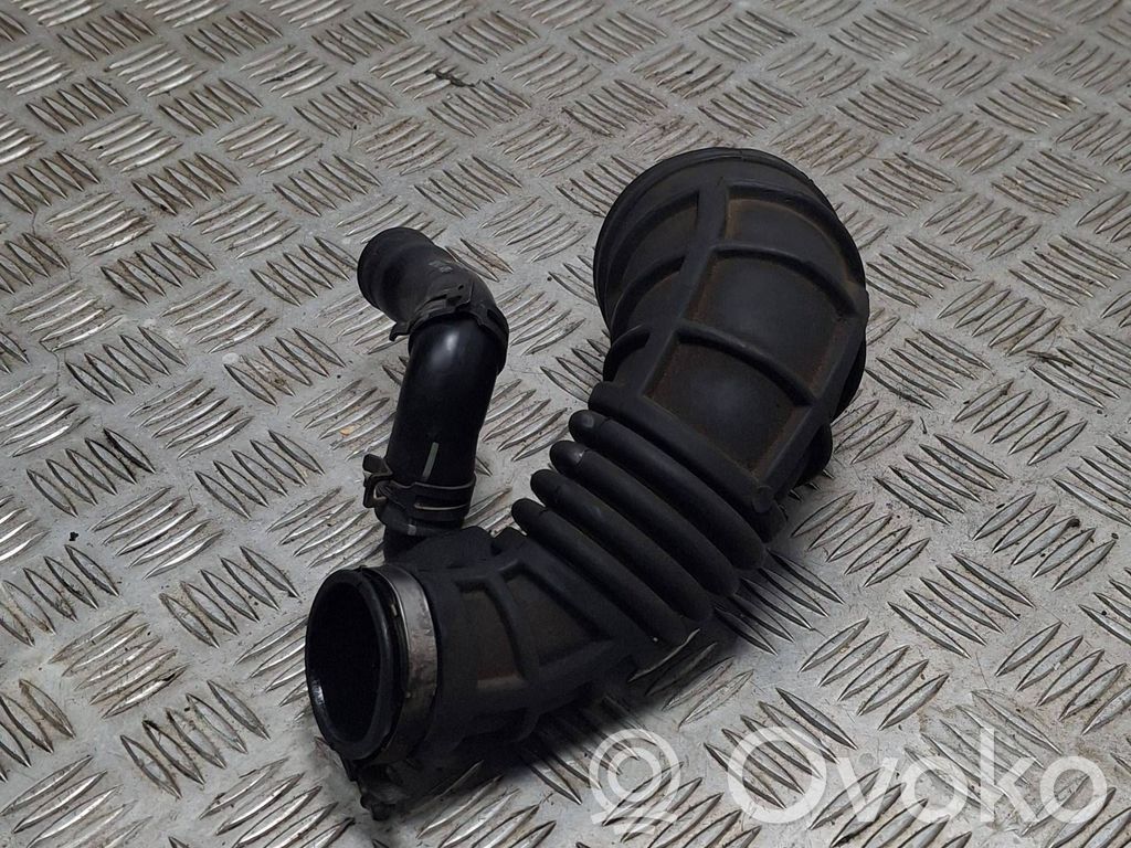 Opel Vectra C Rura / Wąż dolotowy powietrza turbiny 