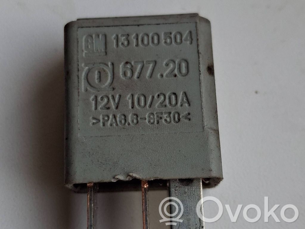 Inne przekaźniki   13100504,12V1020A,67720